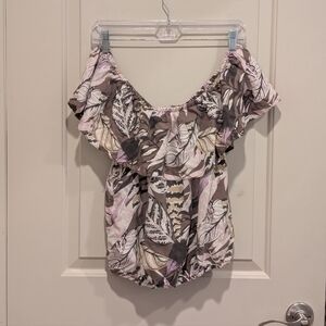 100% Silk Unsubscribed Off-Shoulder Floral Ruffle Top in Taupe Small